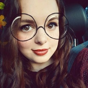 Meet your Posher, Allison